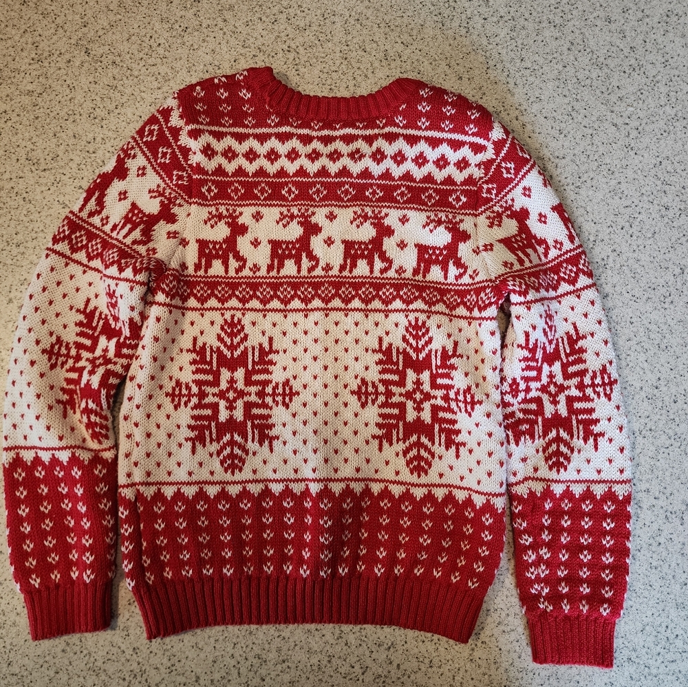 Old navy sweater